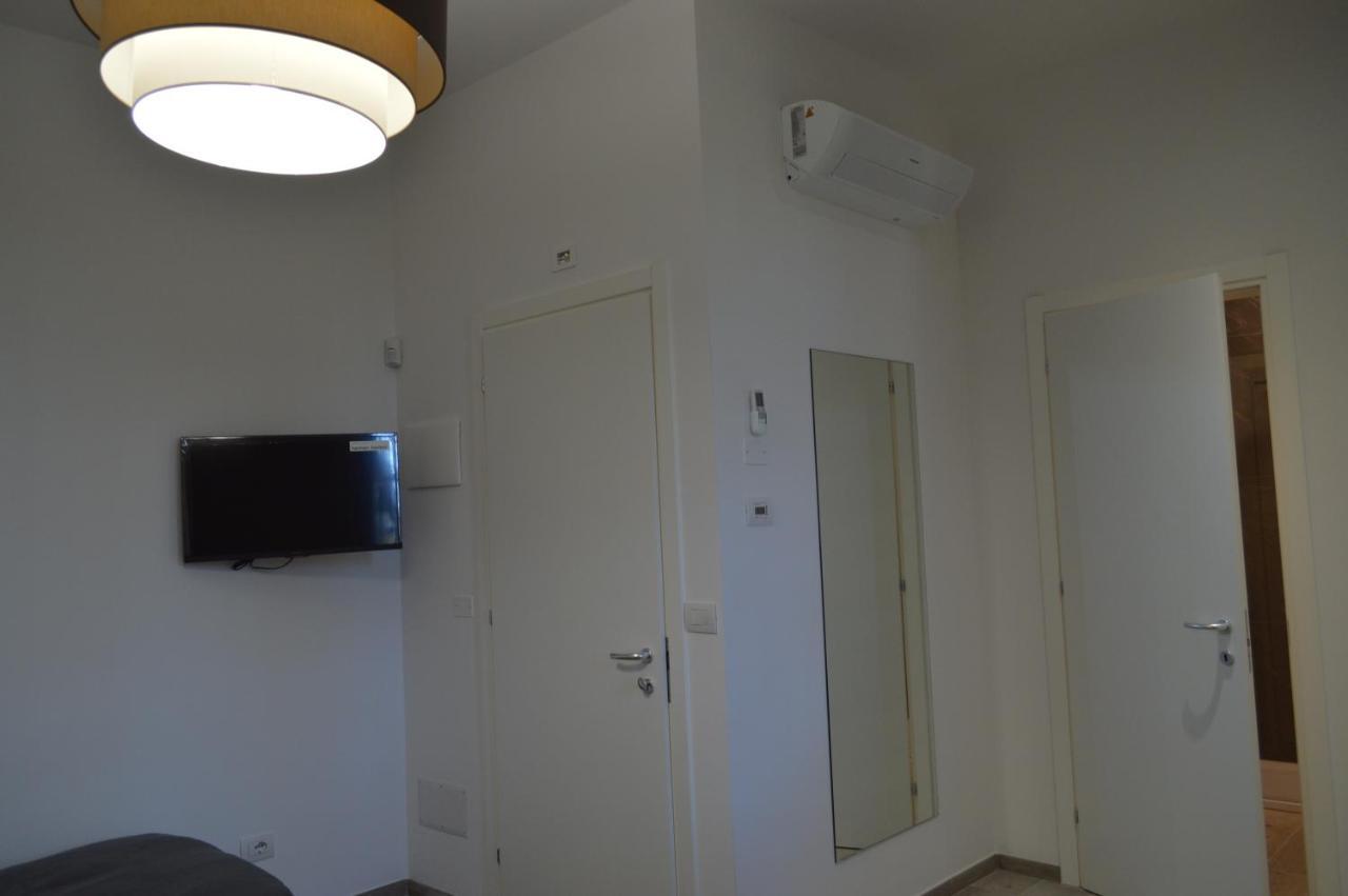 Camere Scandellara 24 โบโลญญา ภายนอก รูปภาพ